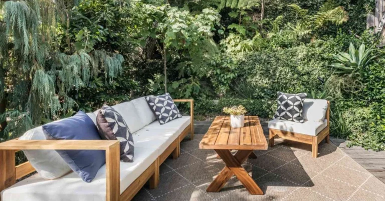 Corner Garden Furniture