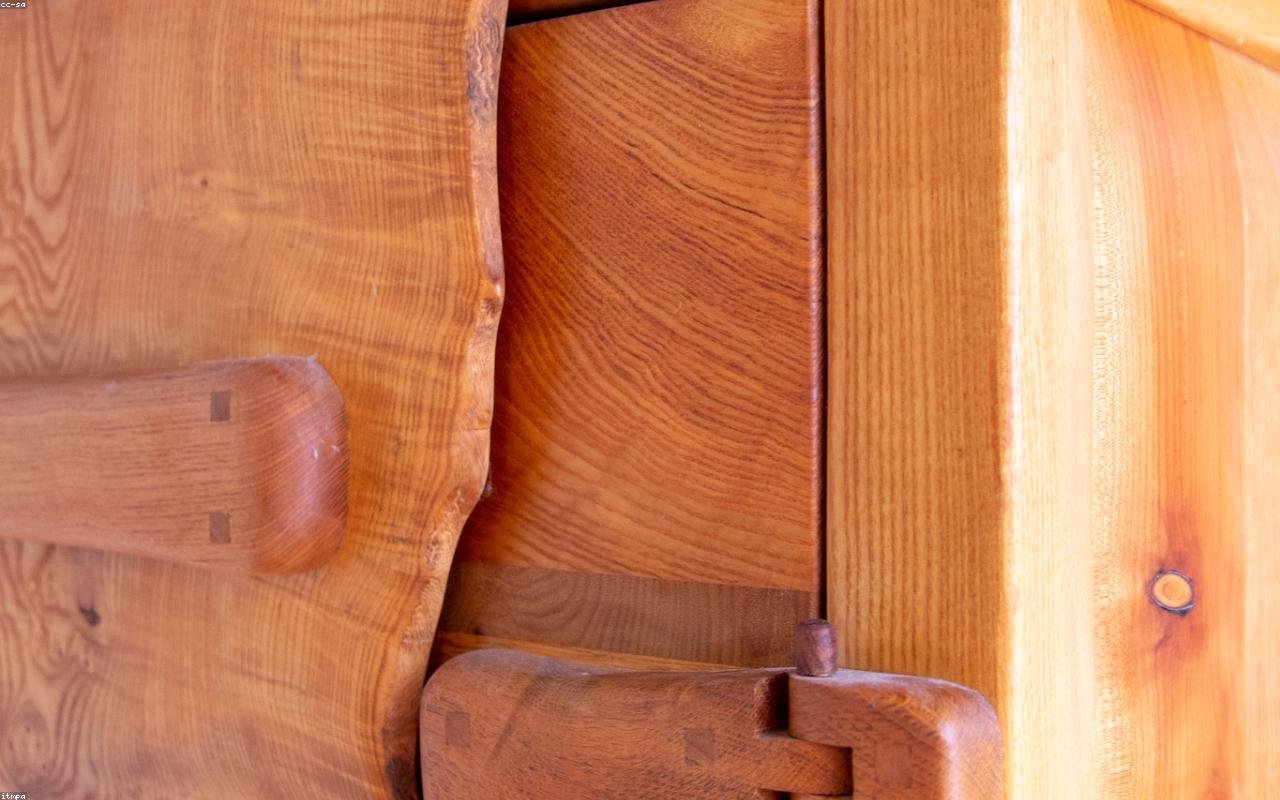 close detail showing how to plan bedside table