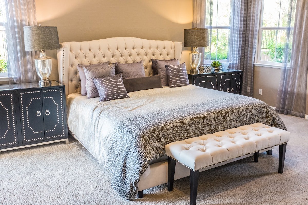 Small Guest Bedroom Decorating Ideas
