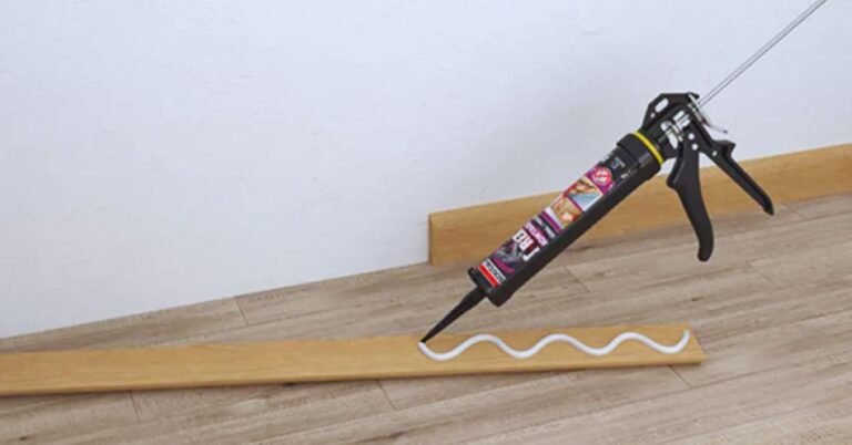 Skirting boards in a finished interior